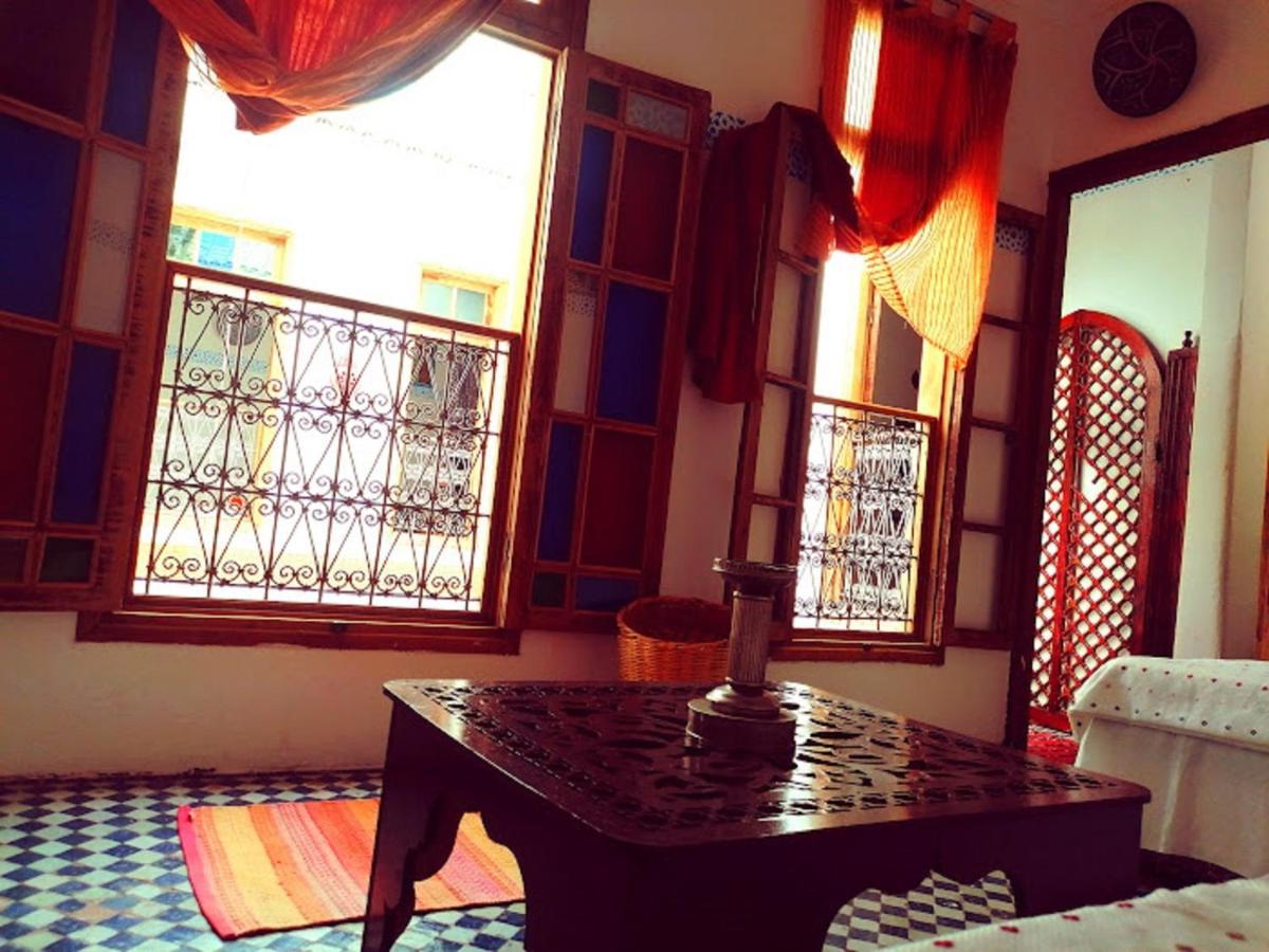 Sendis Dar Hostel Fez Buitenkant foto