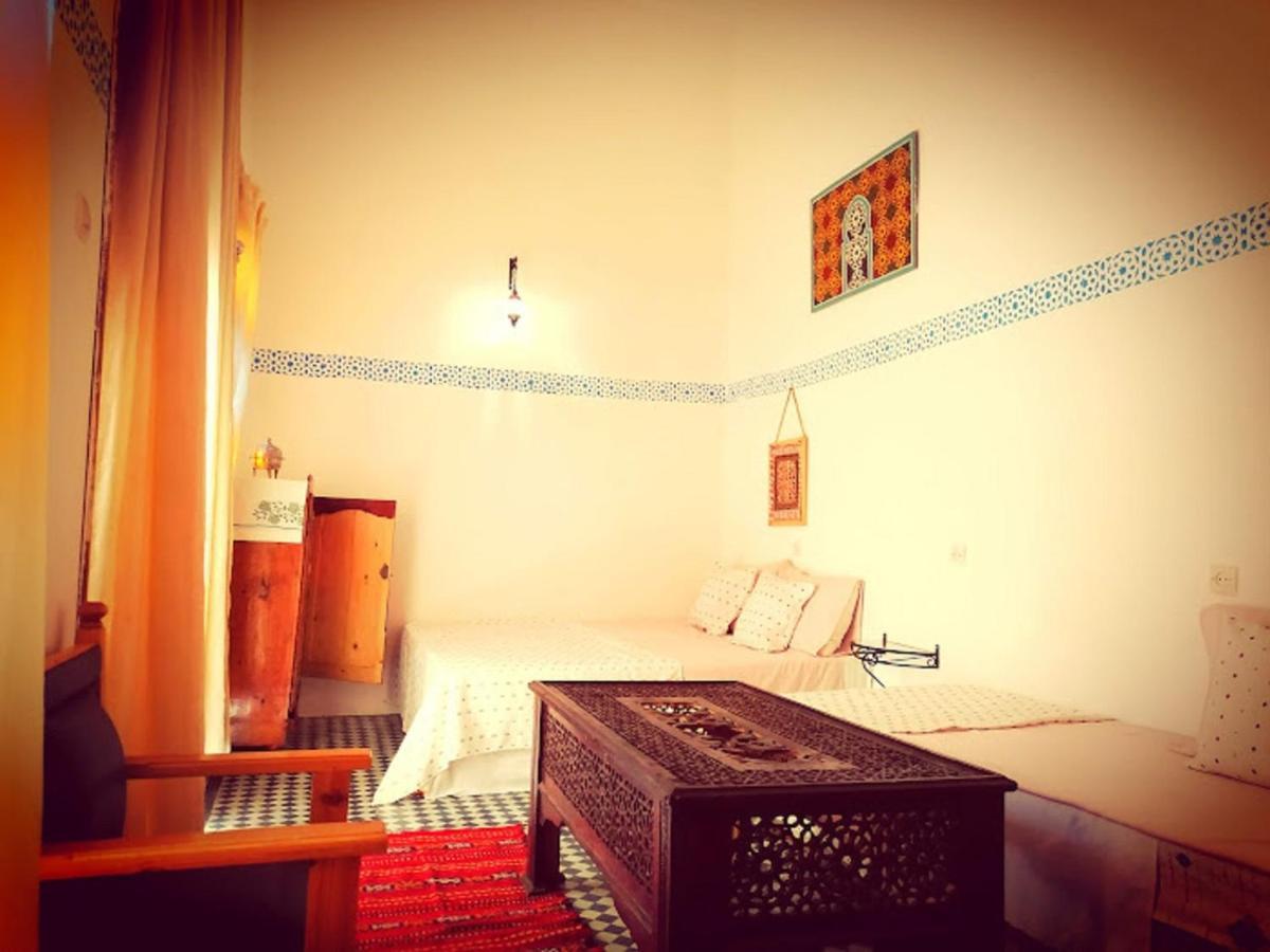 Sendis Dar Hostel Fez Buitenkant foto