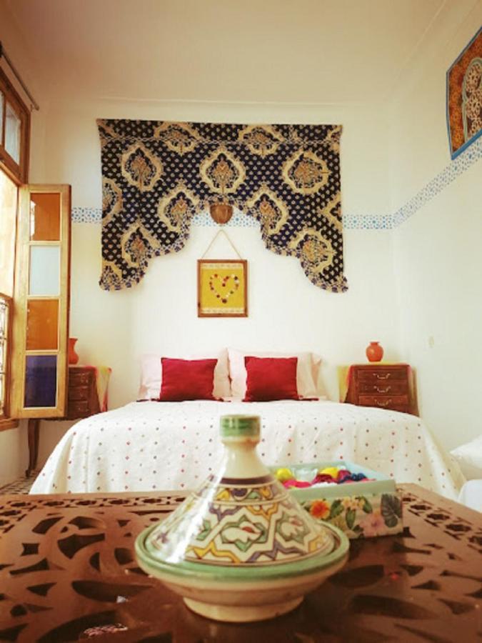 Sendis Dar Hostel Fez Buitenkant foto
